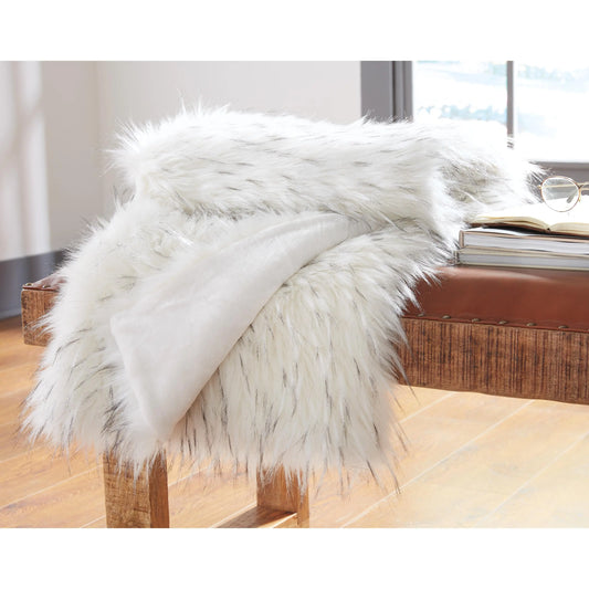 Signature Design by Ashley Home Decor Throws A1000757