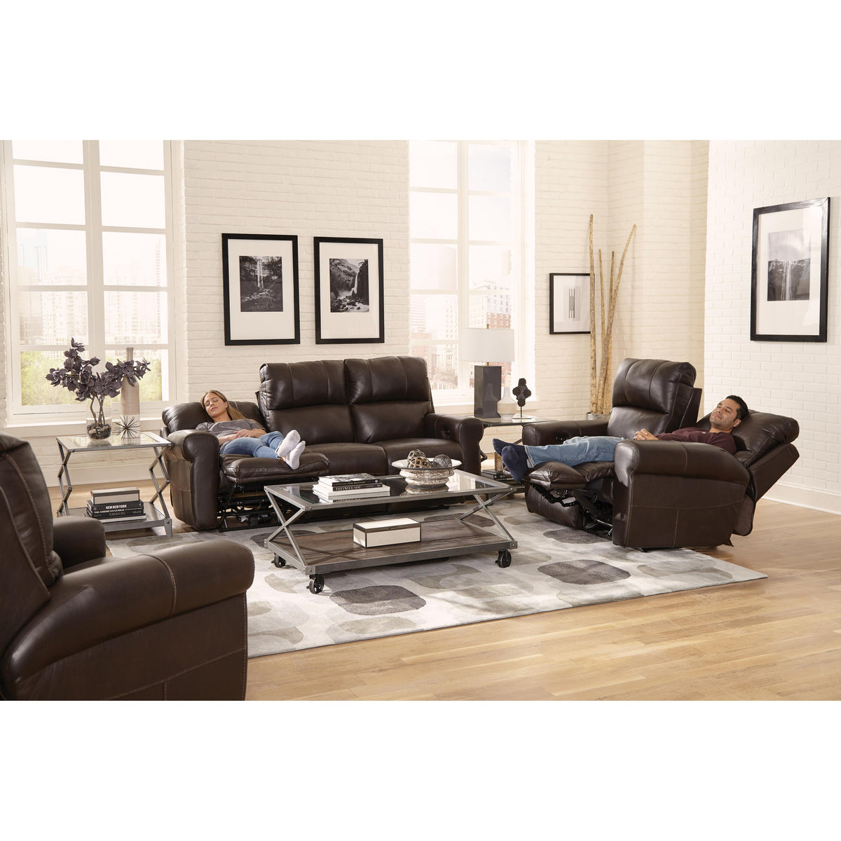 Catnapper Torretta 64572 Power Lay Flat Reclining Loveseat - Chocolate IMAGE 5