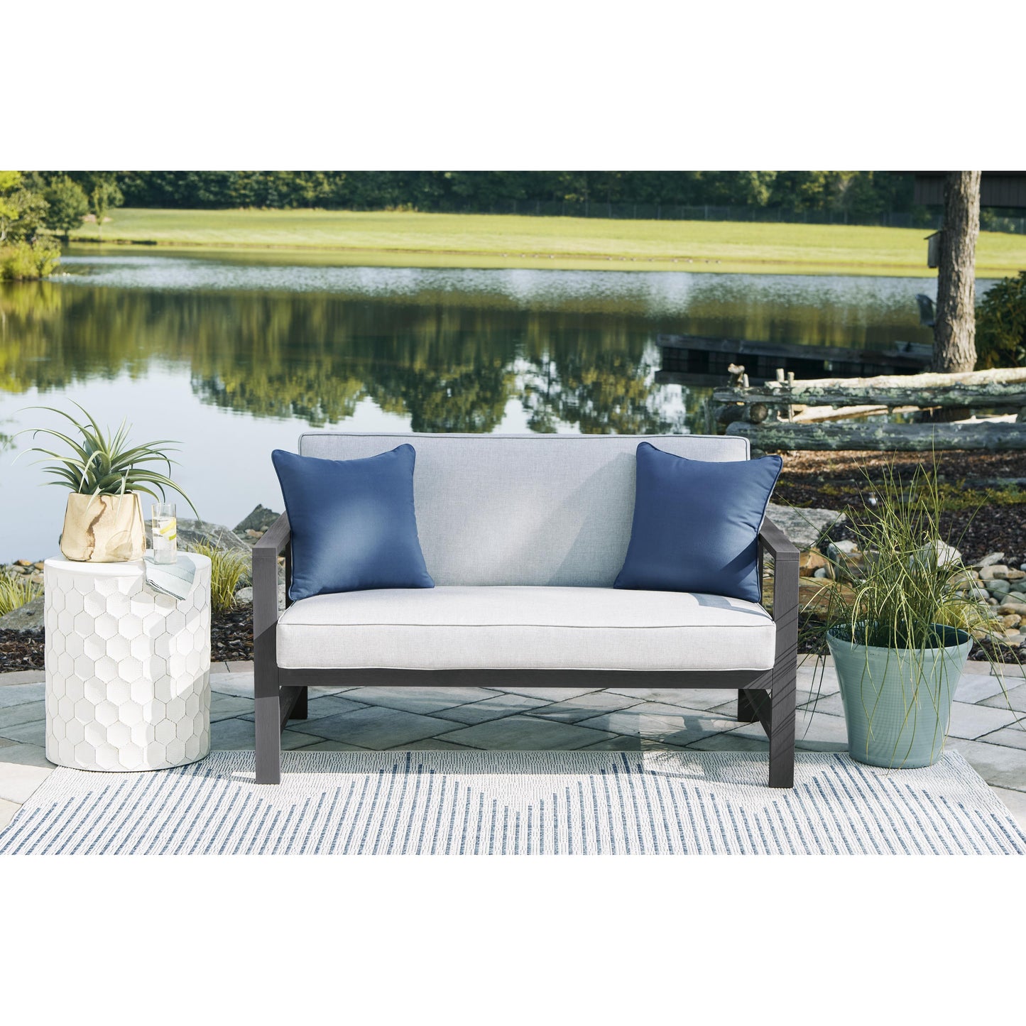 Signature Design by Ashley Outdoor Seating Sets P349-034 IMAGE 10