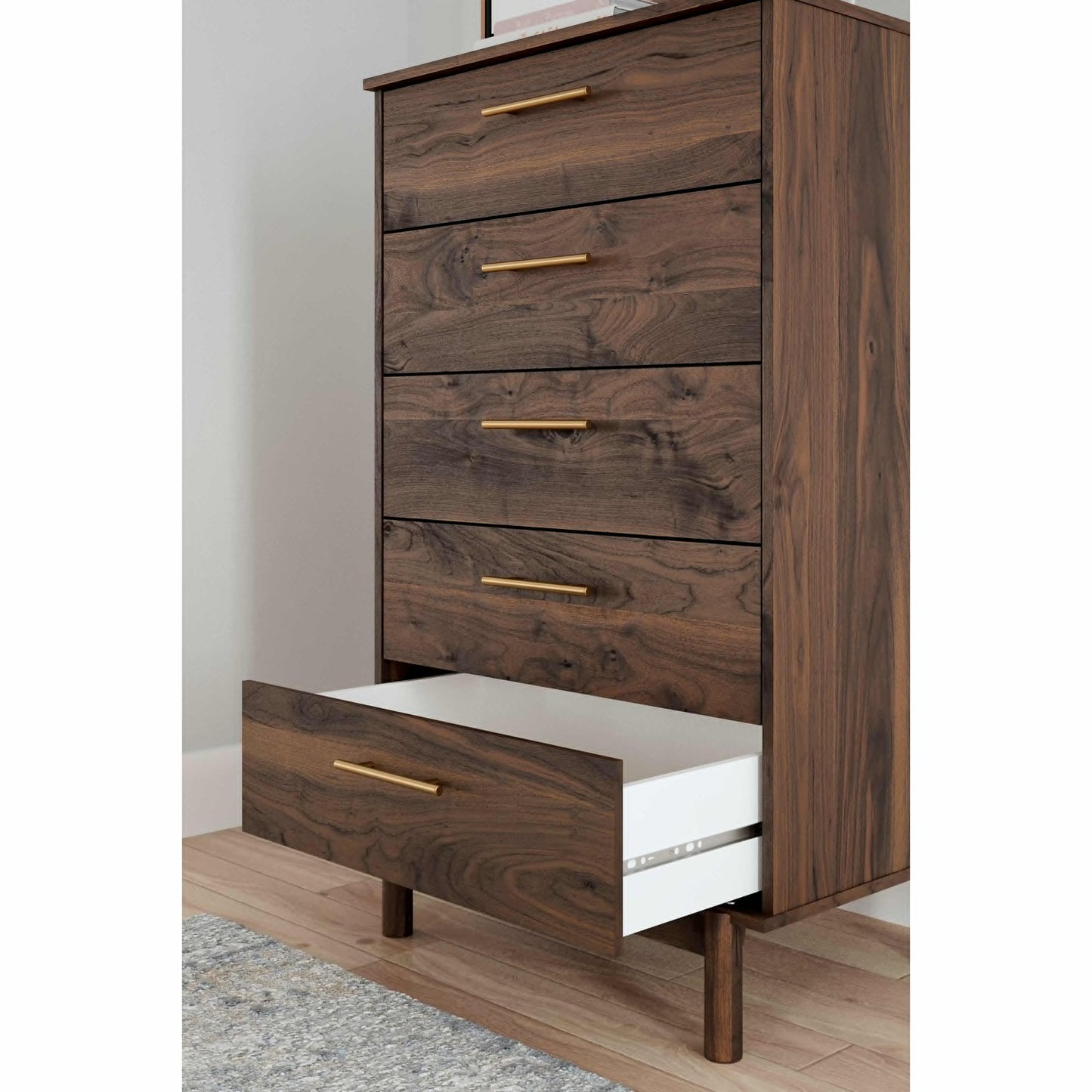 Signature Design by Ashley Calverson EB3660-245 Five Drawer Chest IMAGE 7