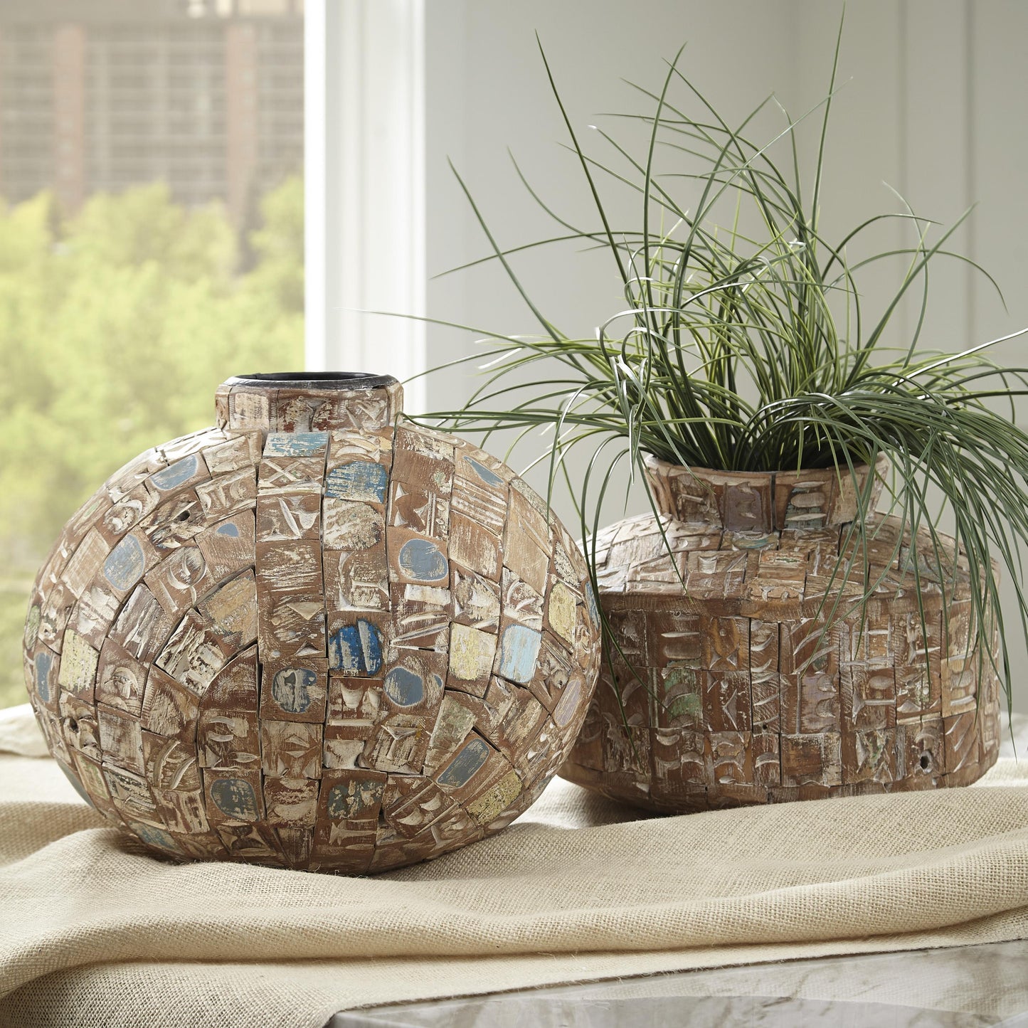 Signature Design by Ashley Meltland A2000557 Vase | American Furniture of Slidell