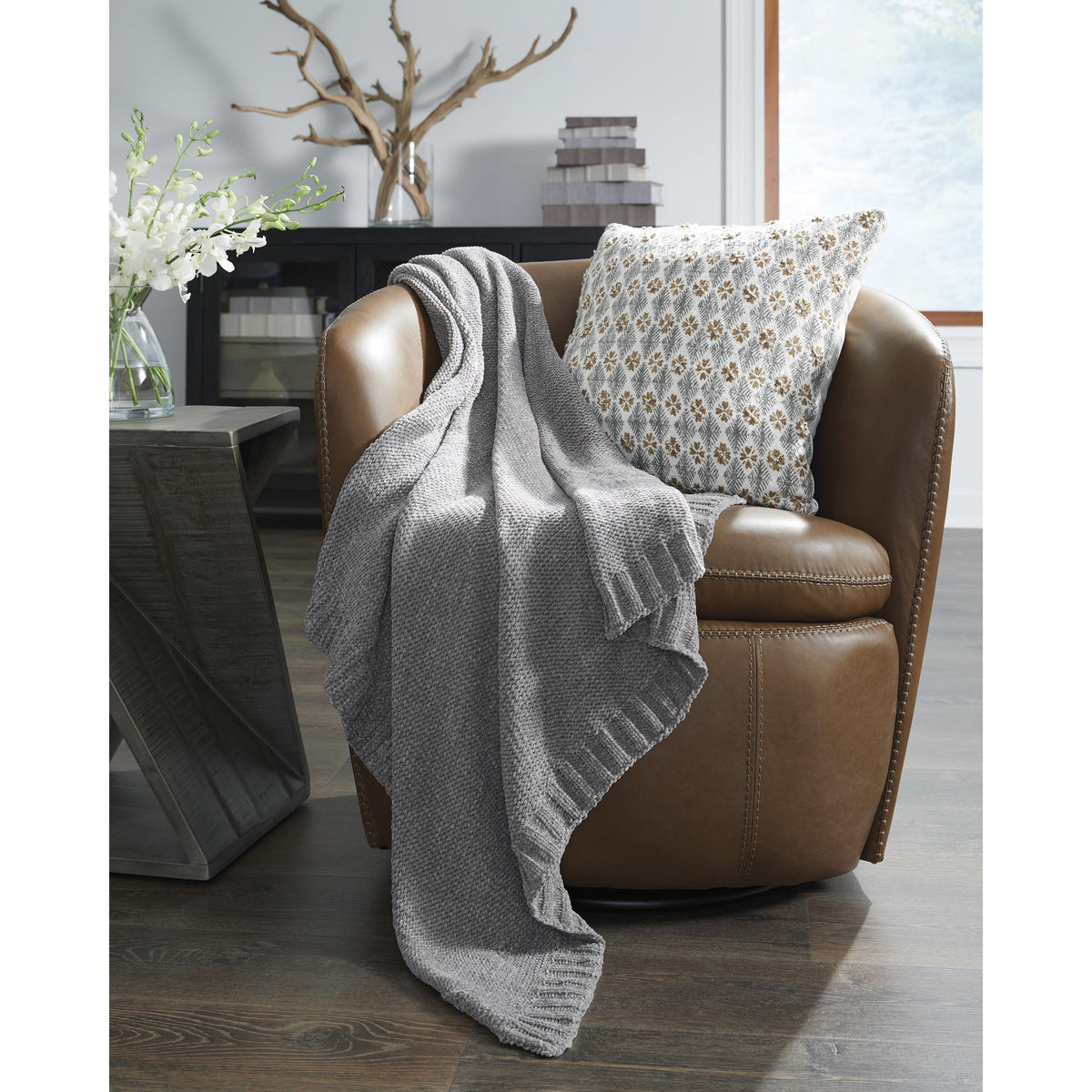 Signature Design by Ashley Anawood A1001097 Throw IMAGE 3