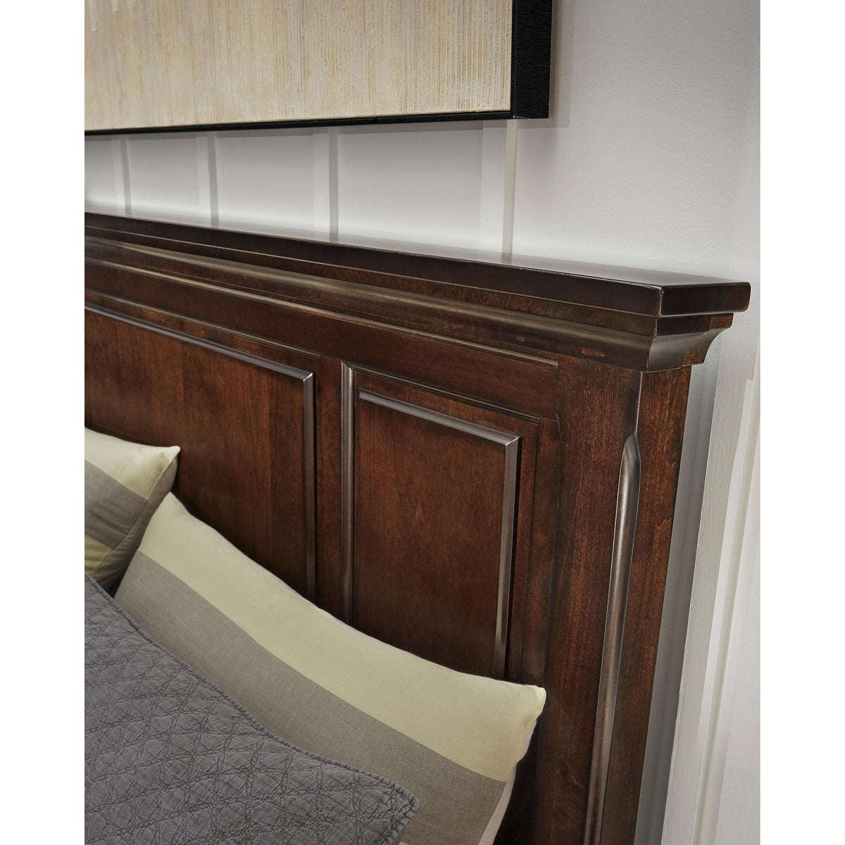 Millennium Porter B697B42 Queen Panel Storage Bed IMAGE 3