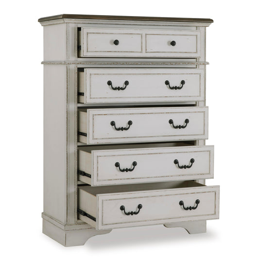 Signature Design by Ashley Blendon B747-46 Five Drawer Chest IMAGE 2