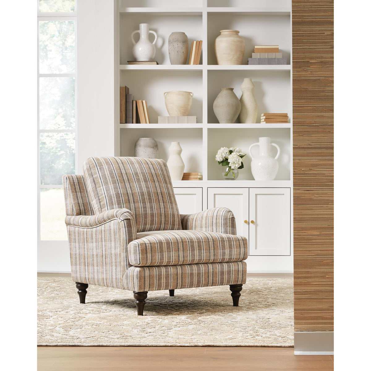 Signature Design by Ashley Wardington A3000843 Accent Chair IMAGE 2