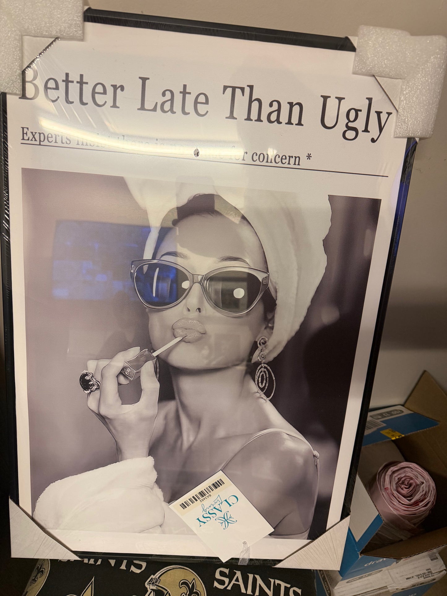 BA3462 "Chic Reflection"
Canvas in Frame