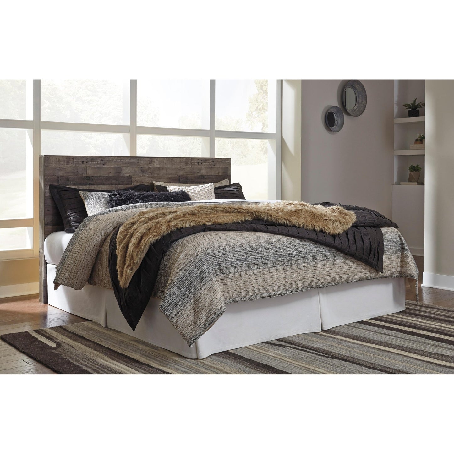 Benchcraft Derekson B200 - 58 King Panel Headboard - American Furniture of Slidell