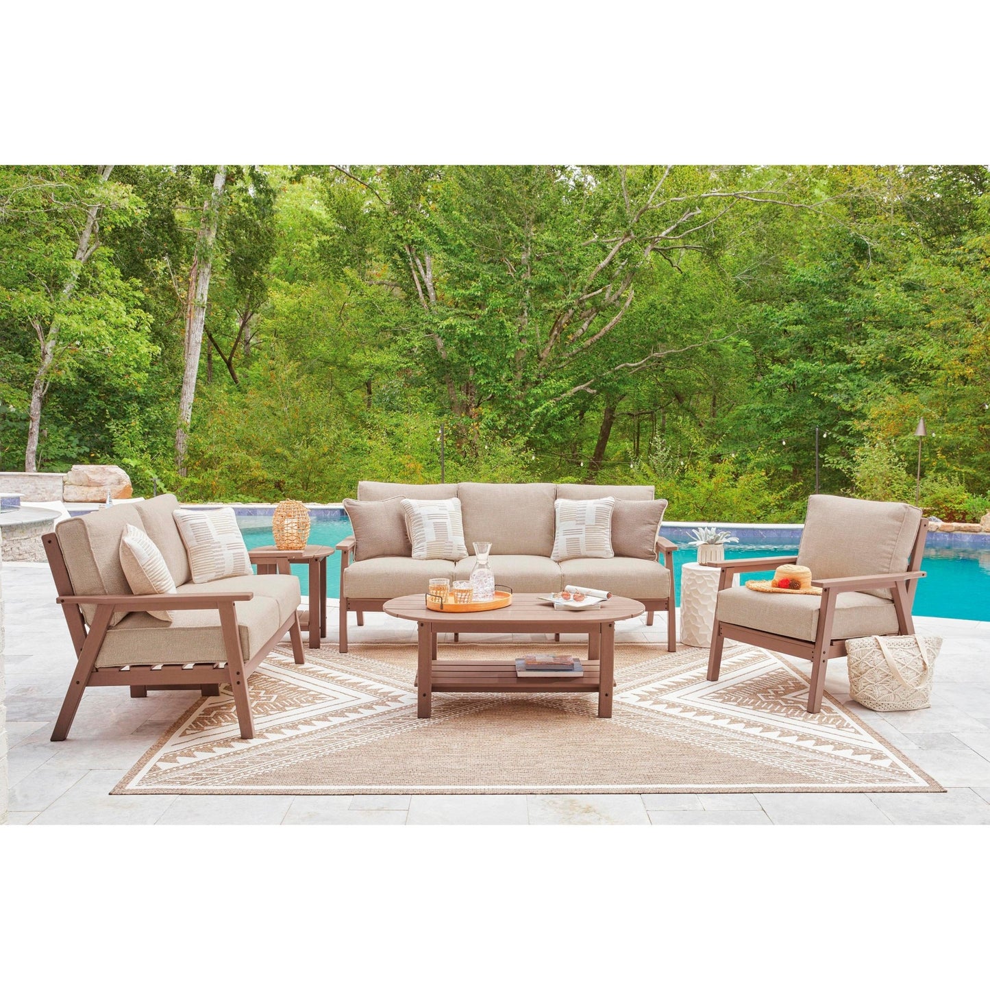 Signature Design by Ashley Grover Beach PCP422 - 700 Oval Cocktail Table - American Furniture of Slidell