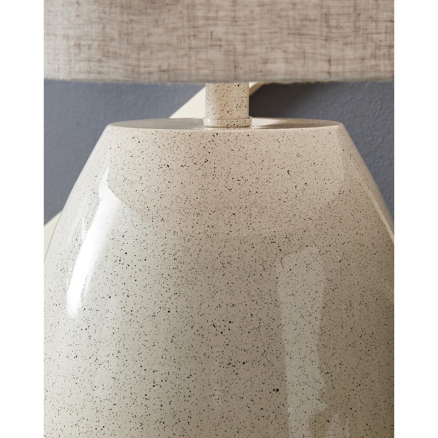 Signature Design by Ashley Linas L207594 Metal Table Lamp - American Furniture of Slidell