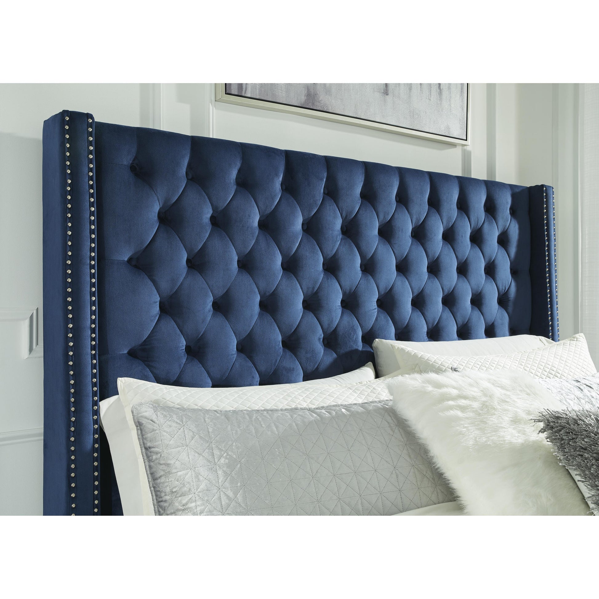 Signature Design by Ashley Coralayne King Upholstered Platform Bed B650-178/B650-176