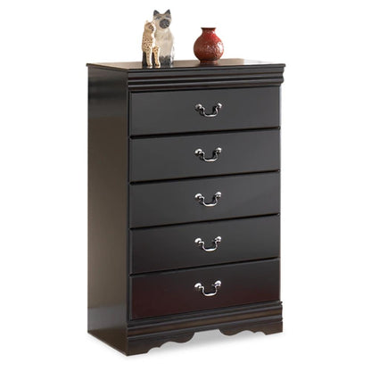  Signature Design by Ashley Huey Vineyard 5-Drawer Chest B128-46 IMAGE 1
