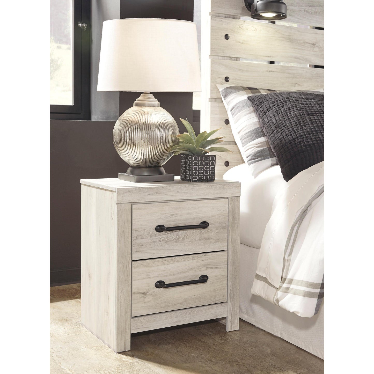 Signature Design by Ashley Cambeck B192B53 6 pc Twin Panel Bedroom Set IMAGE 4