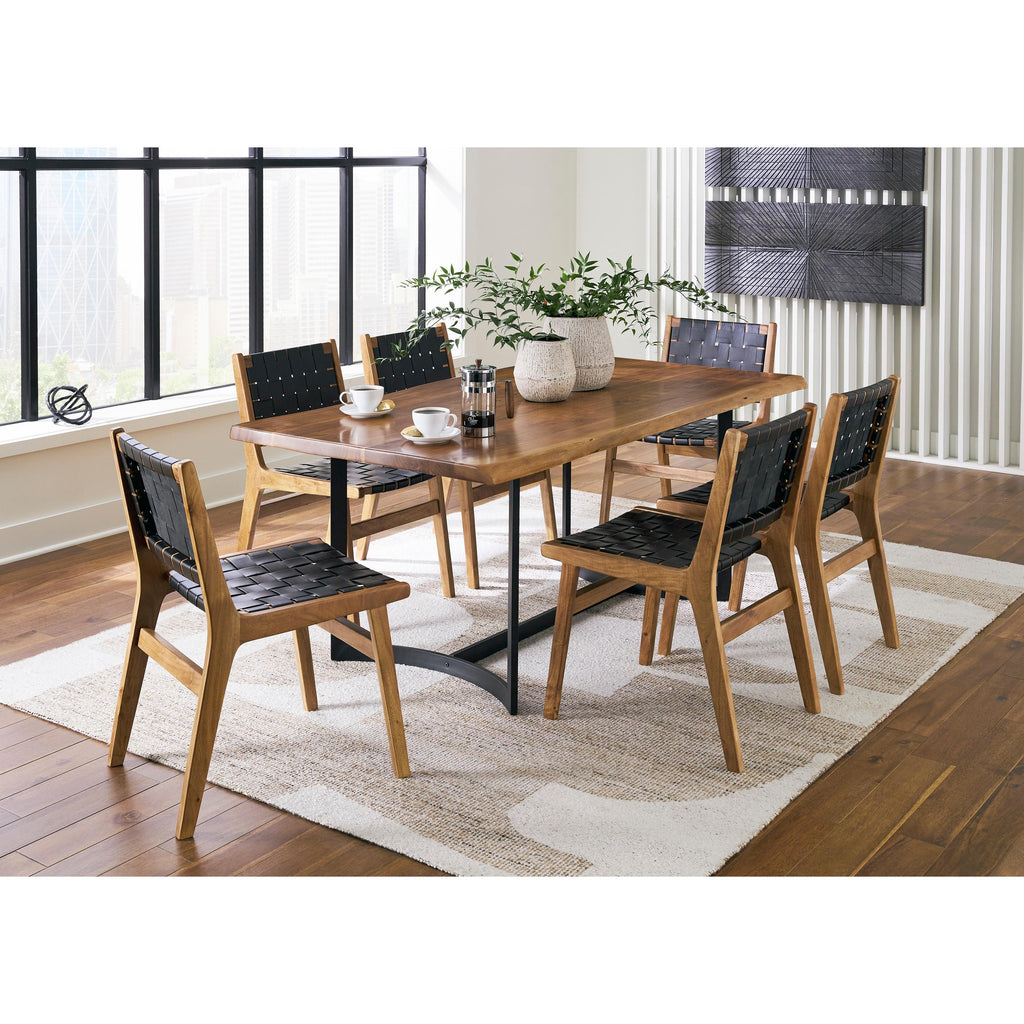 Signature Design by Ashley Fortmaine D872 7 pc Dining Set - American –  American Furniture of Slidell, image size:1024x1024