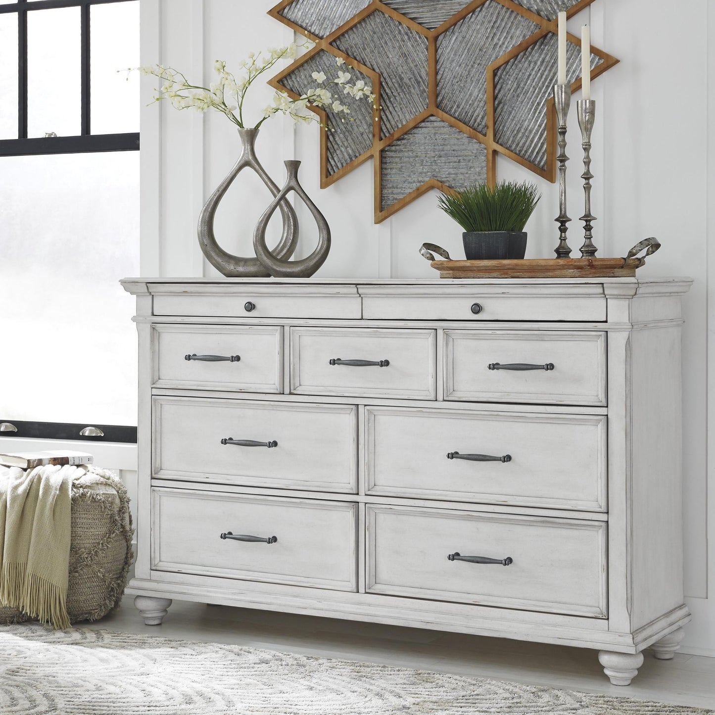  Benchcraft Kanwyn B777 6 pc Queen Panel Bedroom Set IMAGE 5