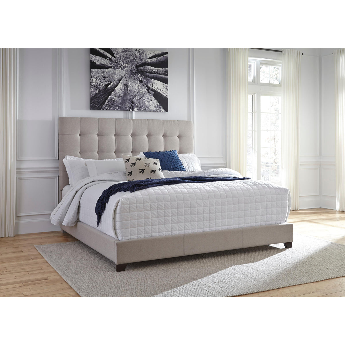  Signature Design by Ashley Dolante Queen Upholstered Panel Bed B130-581 IMAGE 2