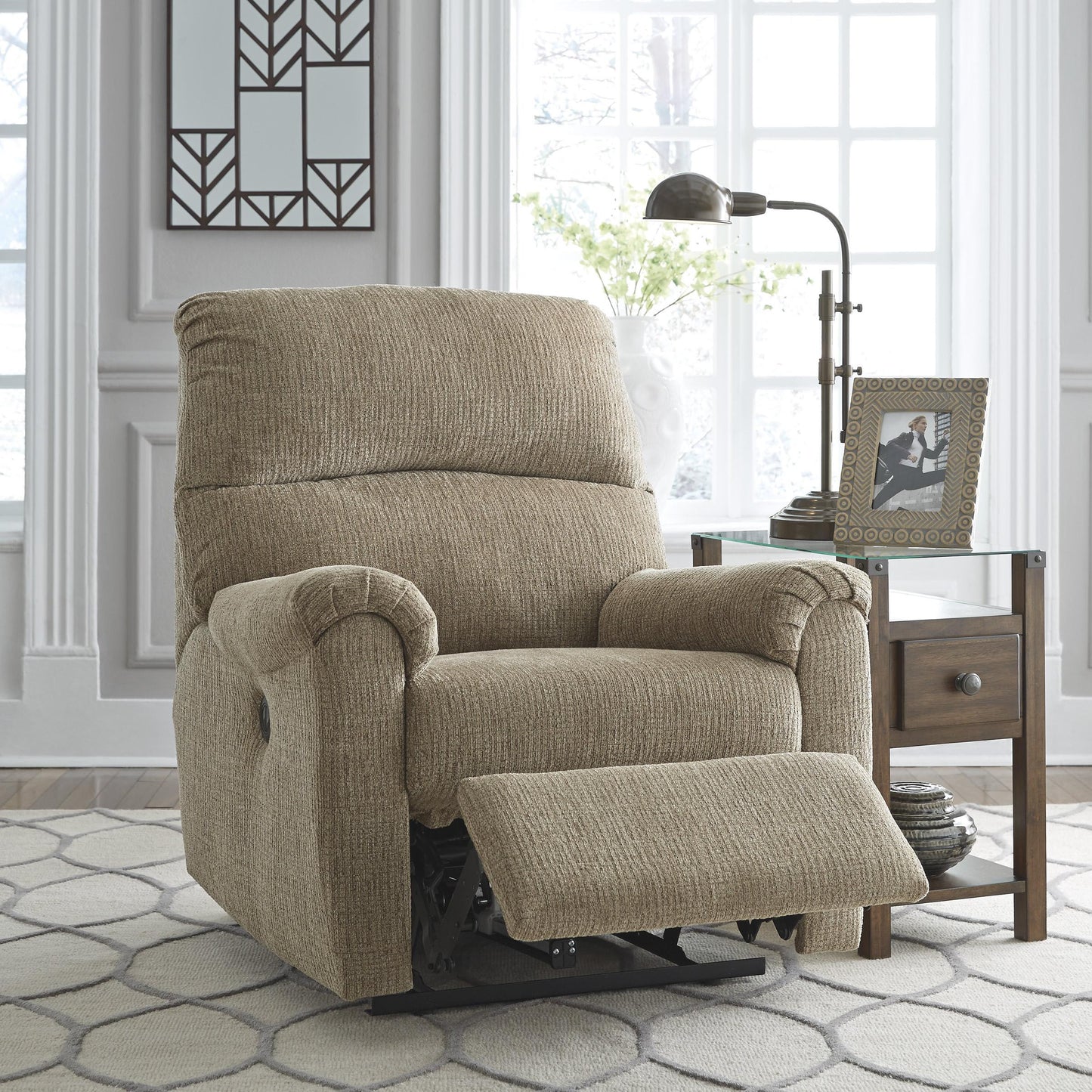 Signature Design by Ashley McTeer Power Fabric Recliner 7590906 IMAGE 5