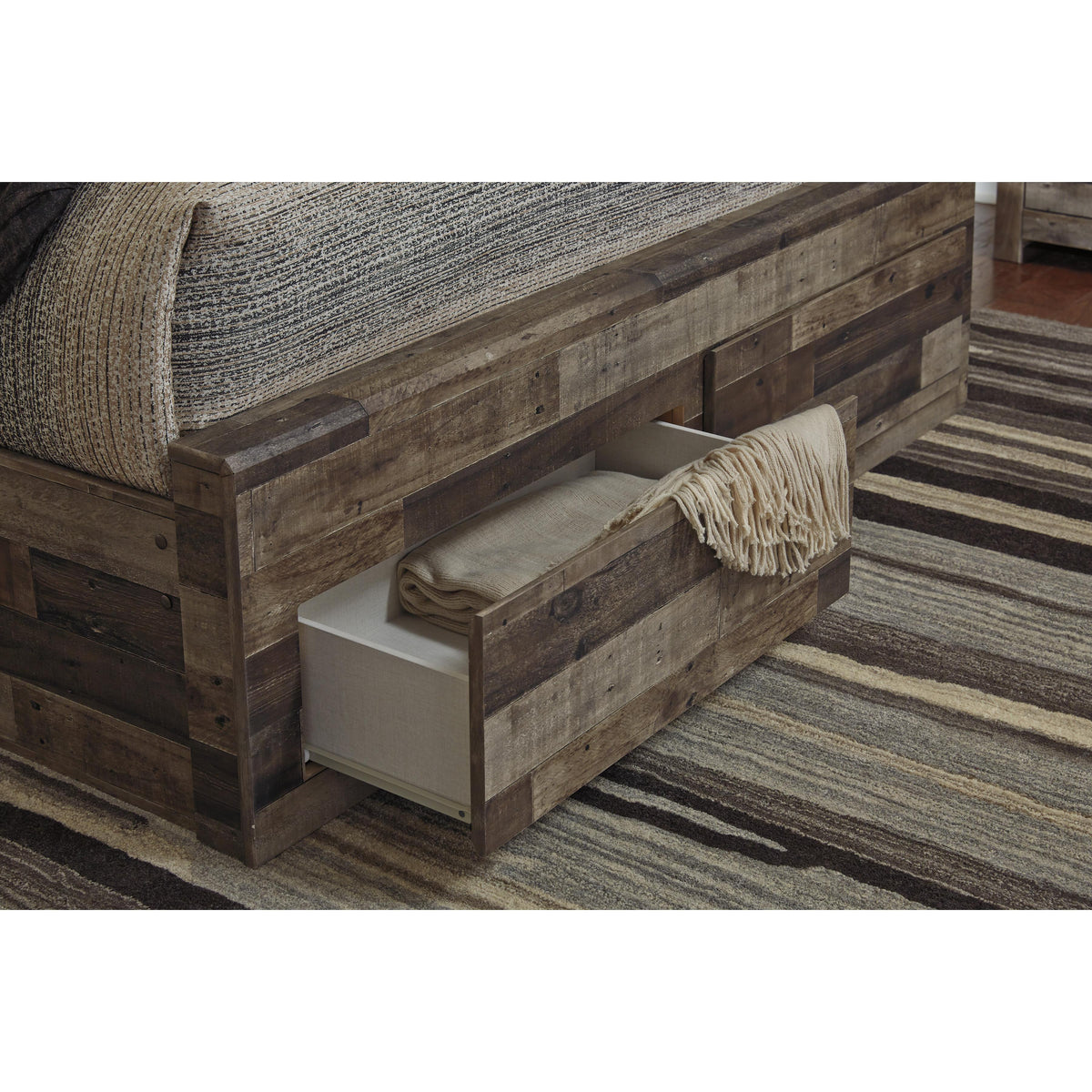  Benchcraft Derekson Queen Panel Bed with Storage B200-57/B200-54S/B200-95/B100-13 IMAGE 4
