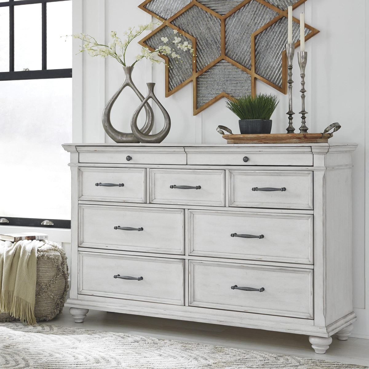  Benchcraft Kanwyn 9-Drawer Dresser B777-31 IMAGE 4