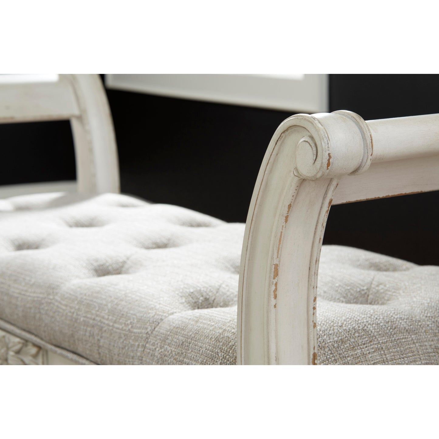 Signature Design by Ashley Realyn A3000157 Accent Bench IMAGE 3