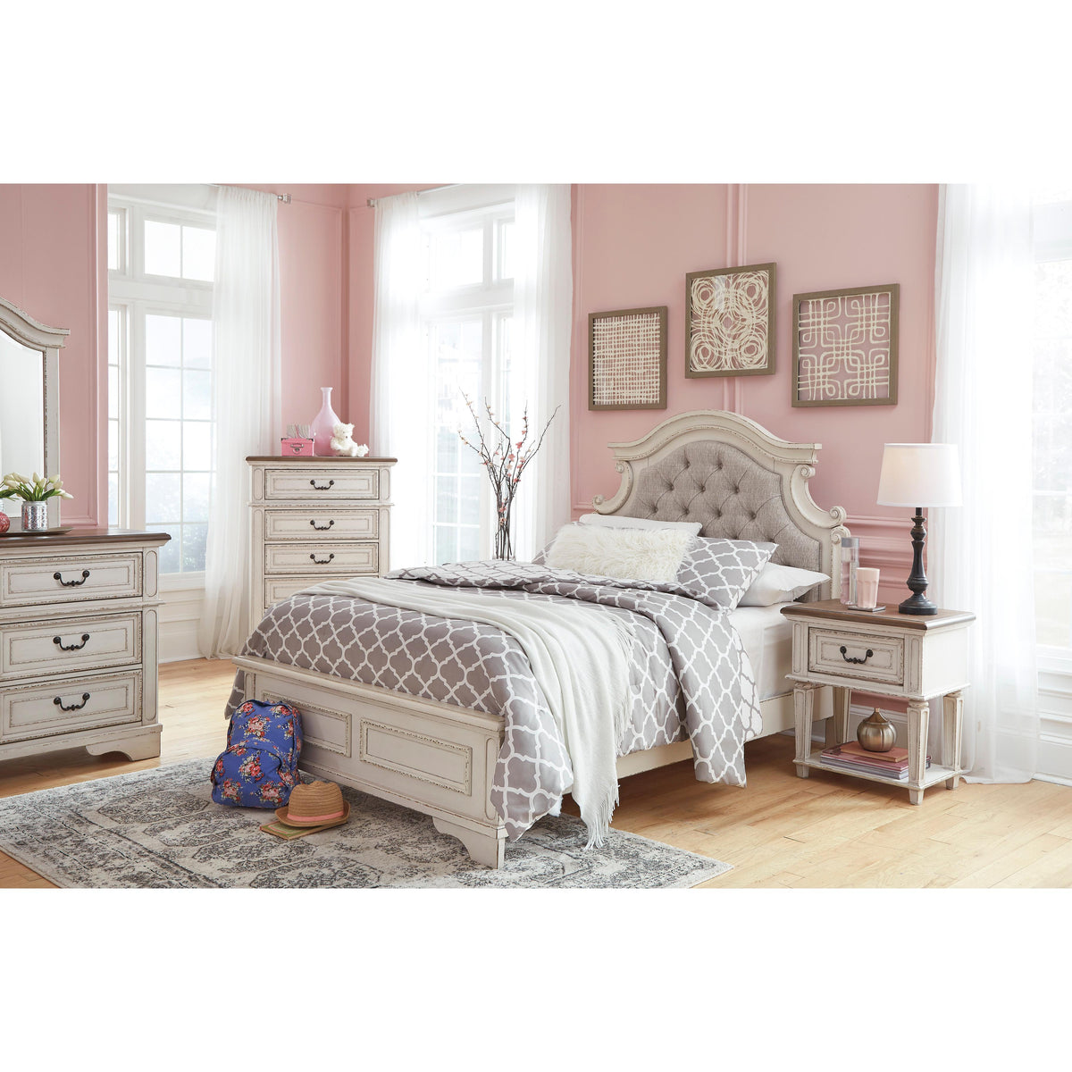  Signature Design by Ashley Realyn B743B14 Full Panel Bed IMAGE 7
