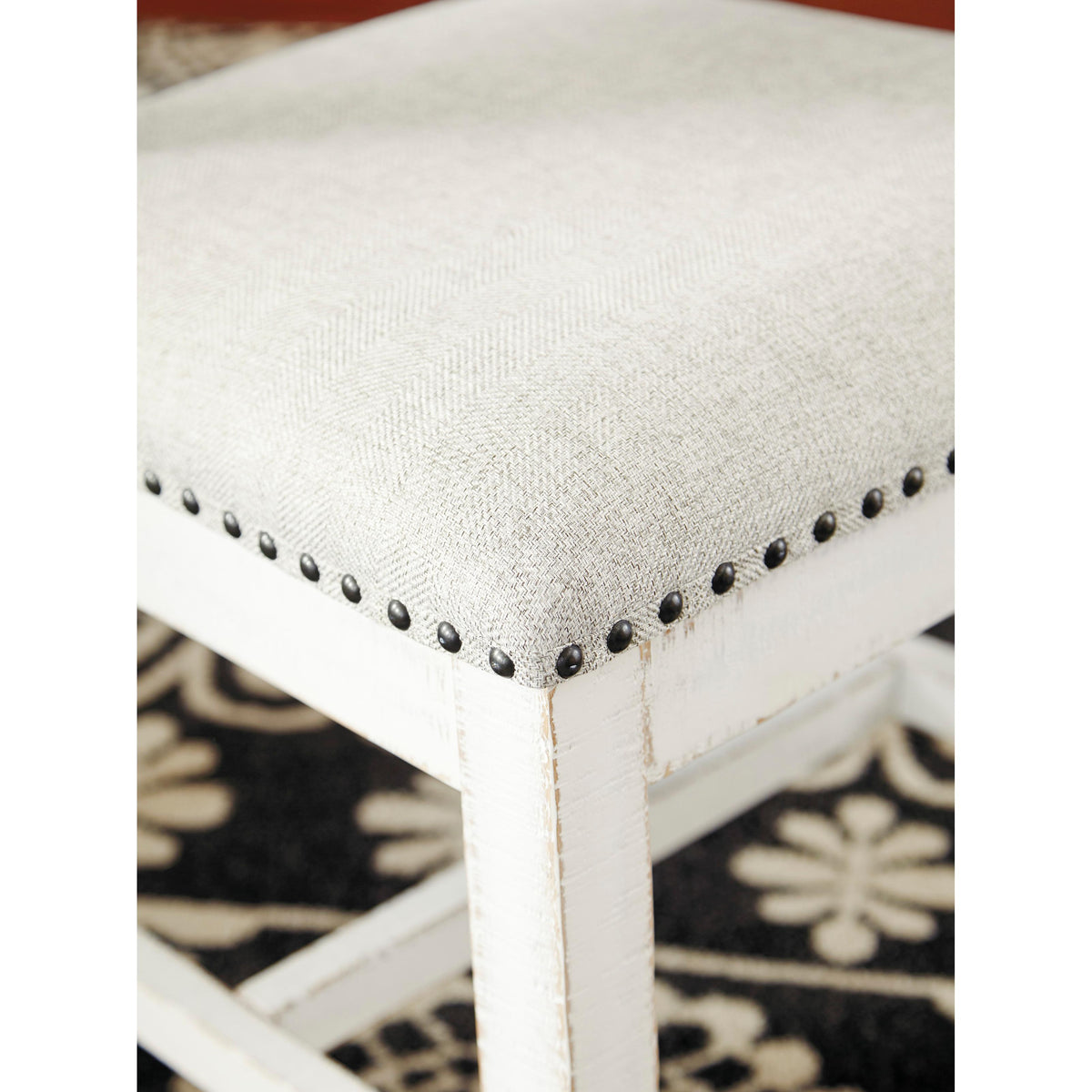  Signature Design by Ashley Valebeck Dining Chair D546-01 IMAGE 3
