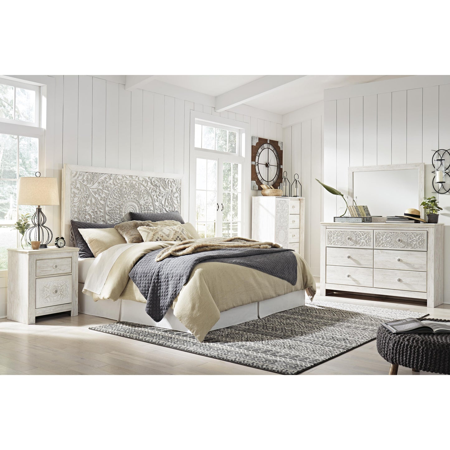 Signature Design by Ashley Paxberry B181-36 Bedroom Mirror IMAGE 4