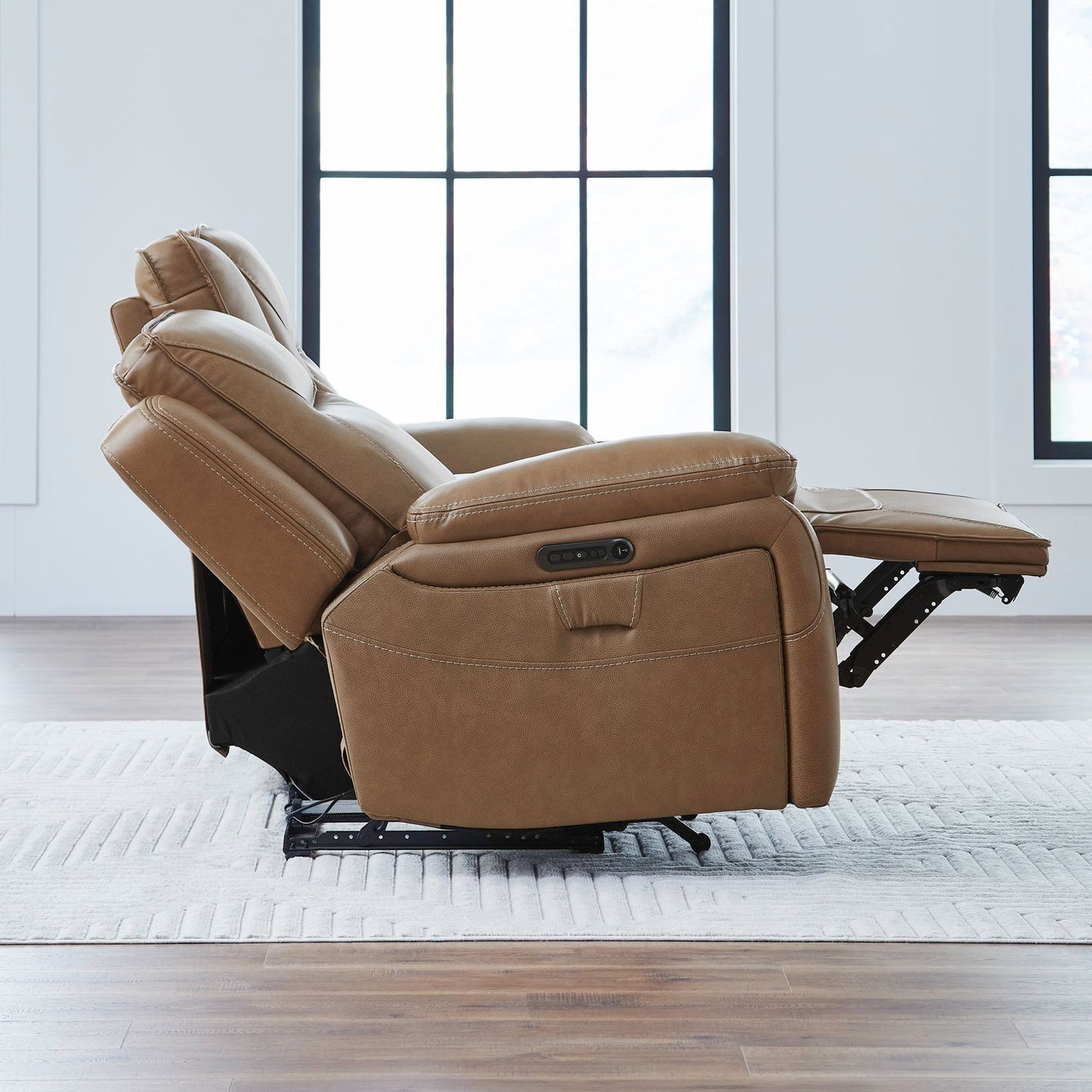 Callihan Reclining Loveseat W/Console in York Butternut Leather by Liberty Furniture