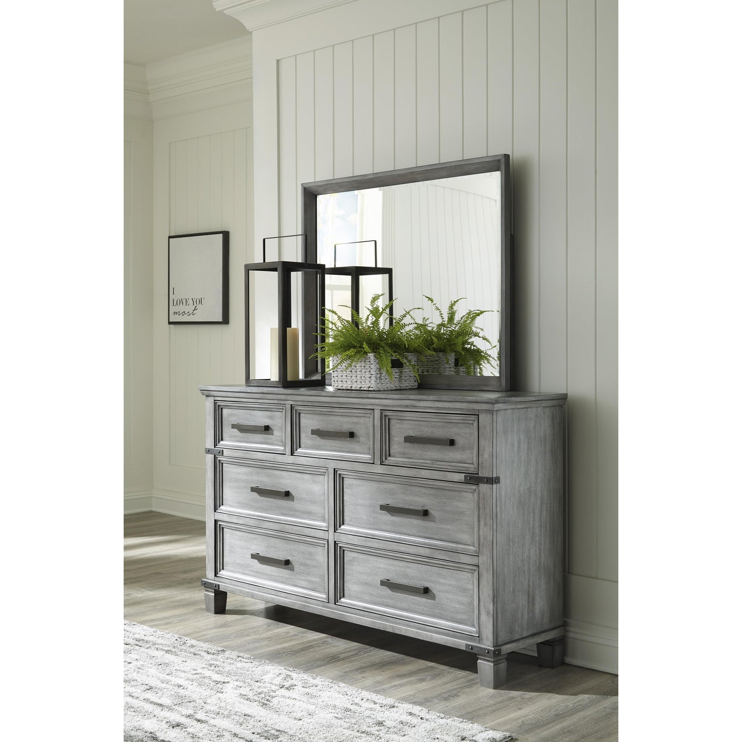 Signature Design by Ashley Russelyn 7-Drawer Dresser B772-31 IMAGE 6