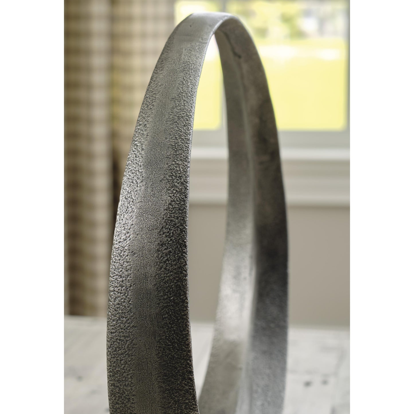 Signature Design by Ashley Ryandale A2000502 Sculpture | American Furniture of Slidell