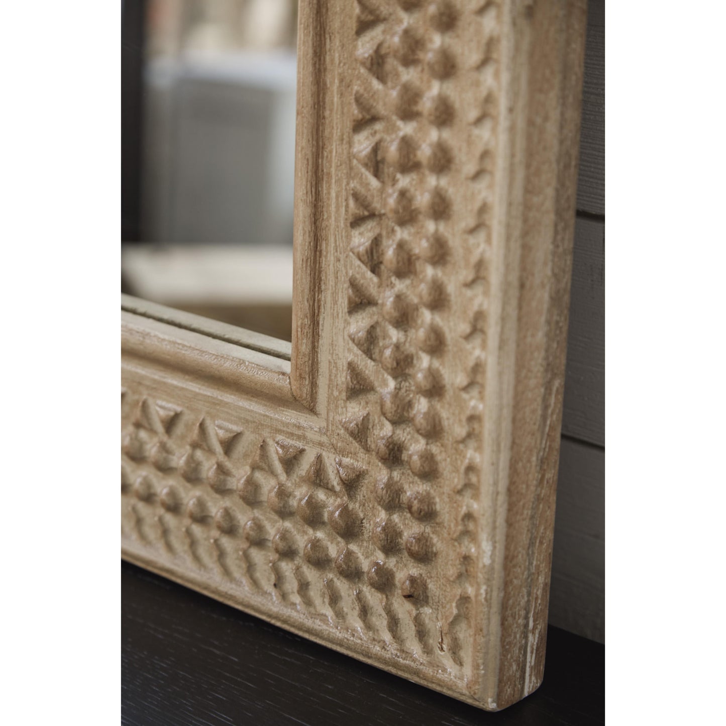 Signature Design by Ashley Belenburg Wall Mirror A8010273 IMAGE 5