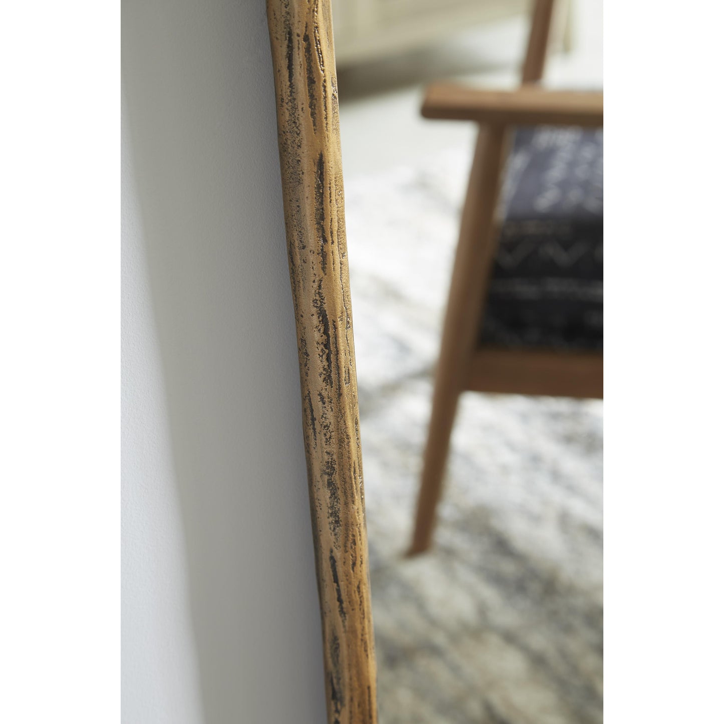 Signature Design by Ashley Ryandale Floorstanding Mirror A8010265 IMAGE 5