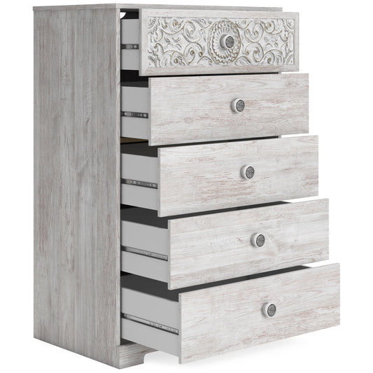 Signature Design by Ashley Paxberry EB1811-245 Five Drawer Chest IMAGE 2