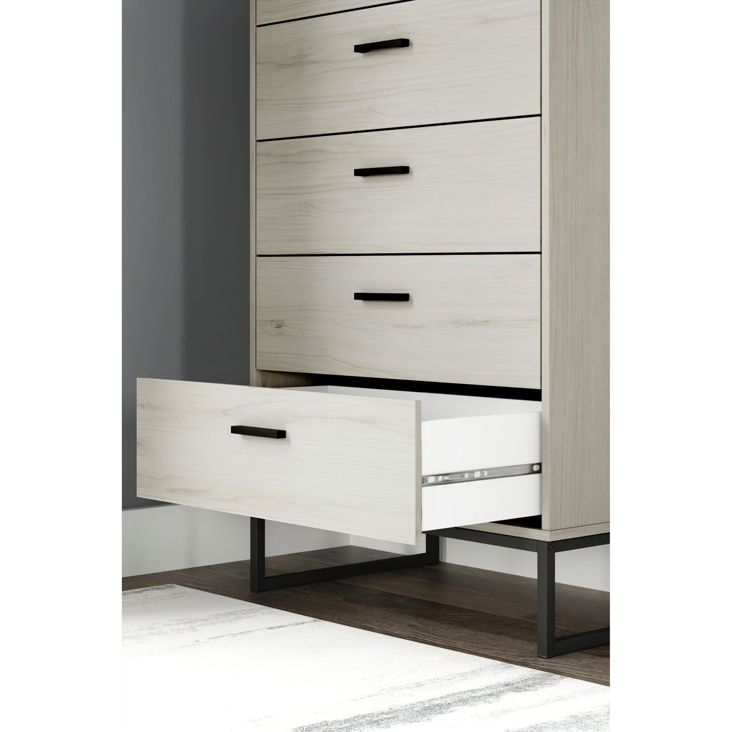 Signature Design by Ashley Socalle 5-Drawer Chest EB1864-245 IMAGE 7