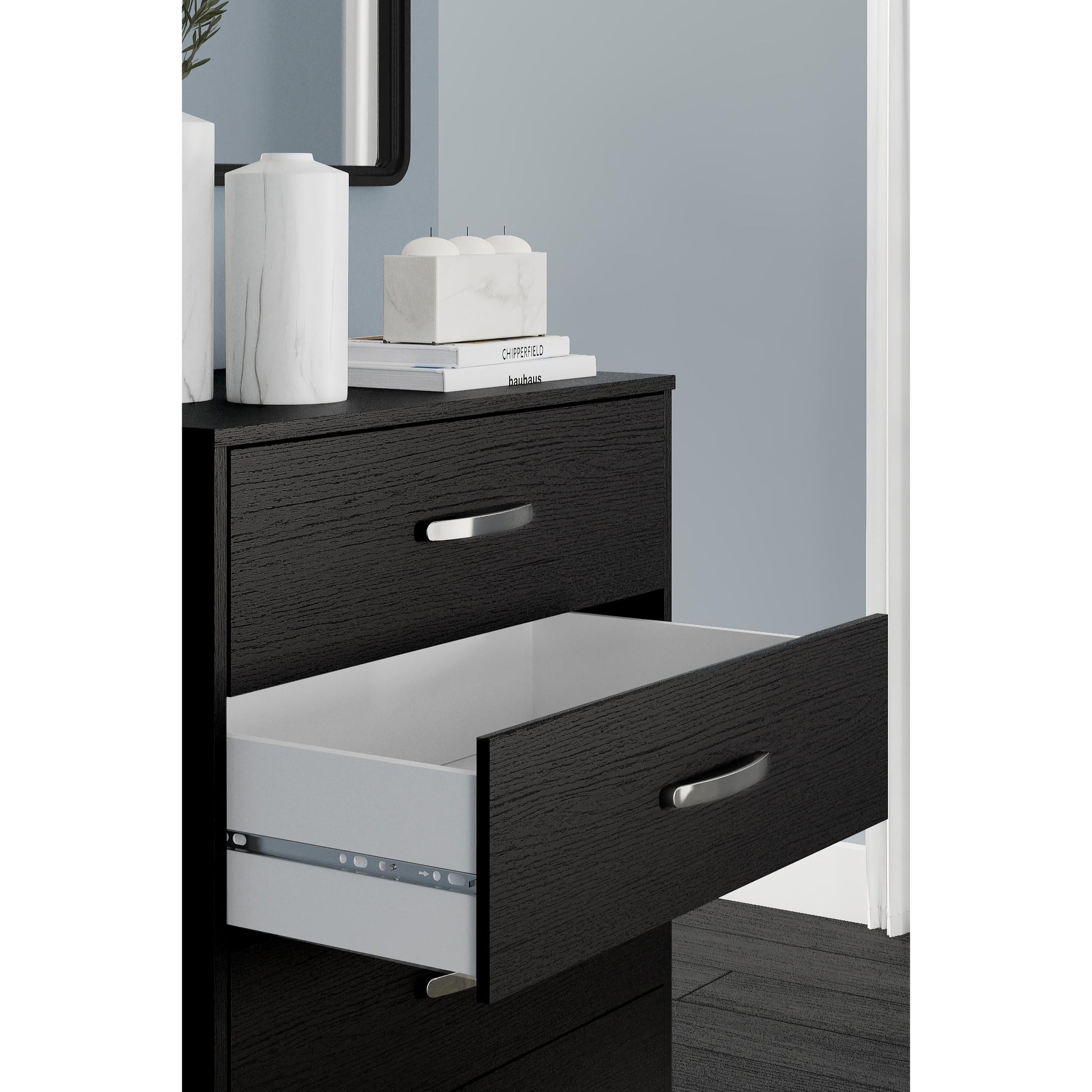 Signature Design by Ashley Finch EB3392-245 Five Drawer Chest | American Furniture of Slidell