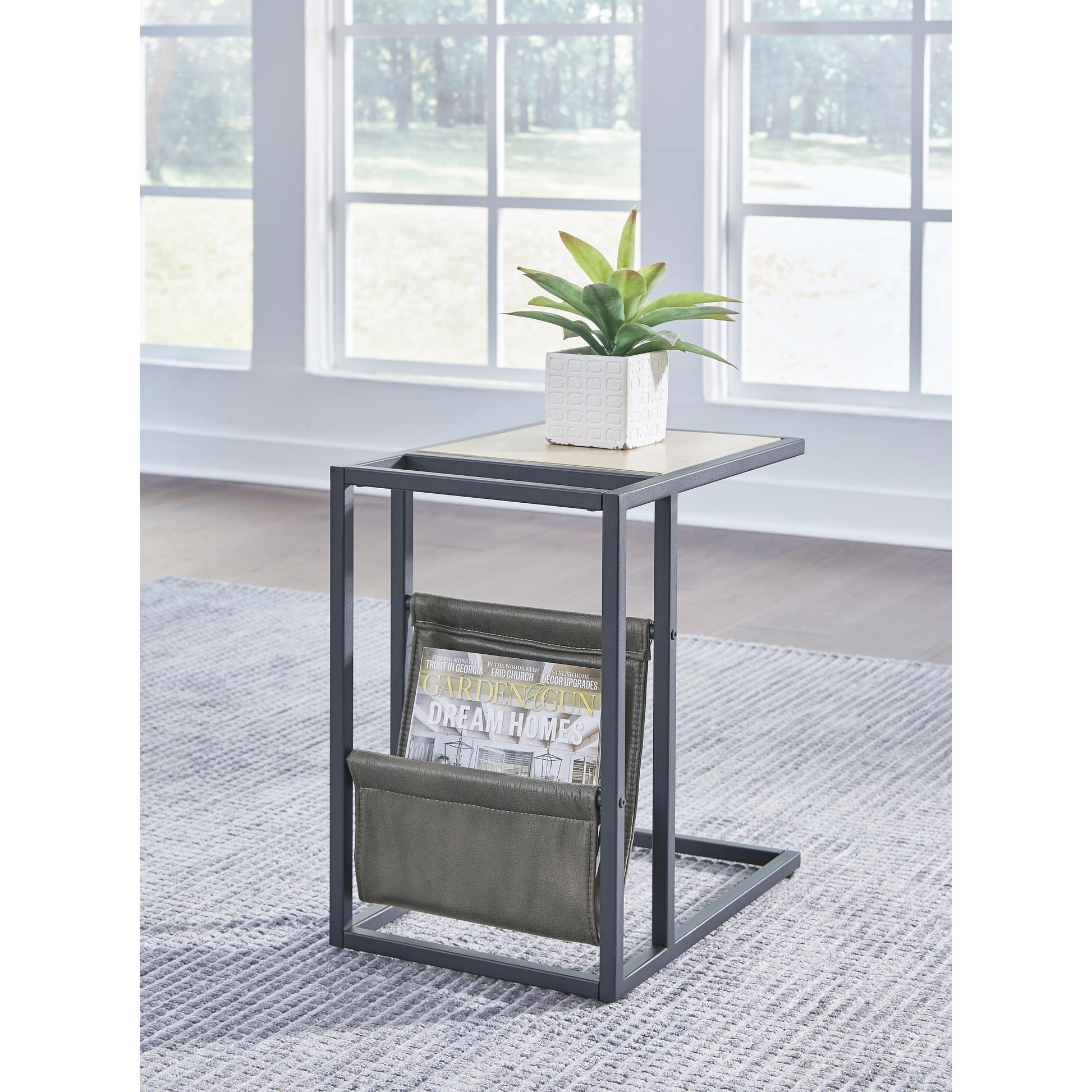 Signature Design by Ashley Freslowe End Table T931-107 IMAGE 5
