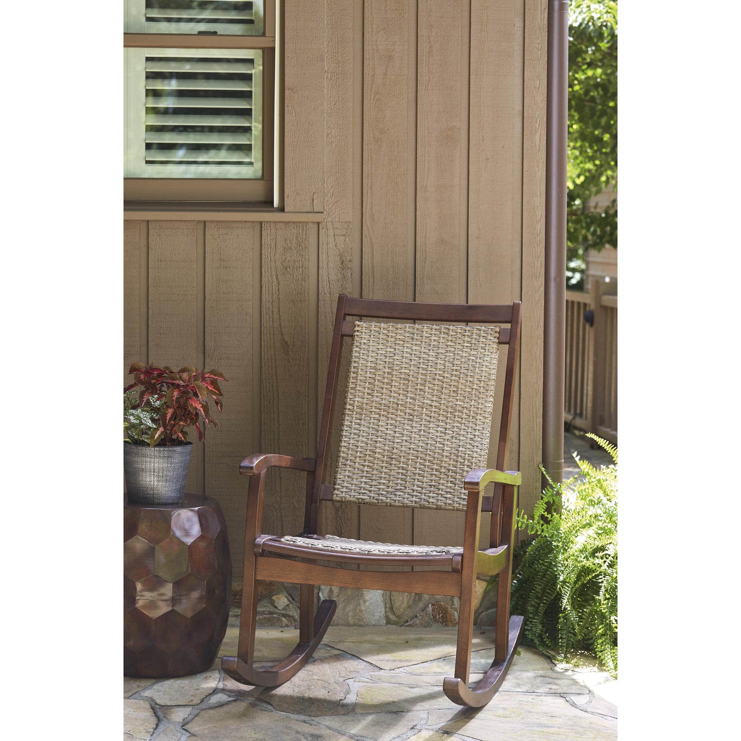 Signature Design by Ashley Outdoor Seating Rocking Chairs P168-827 IMAGE 5