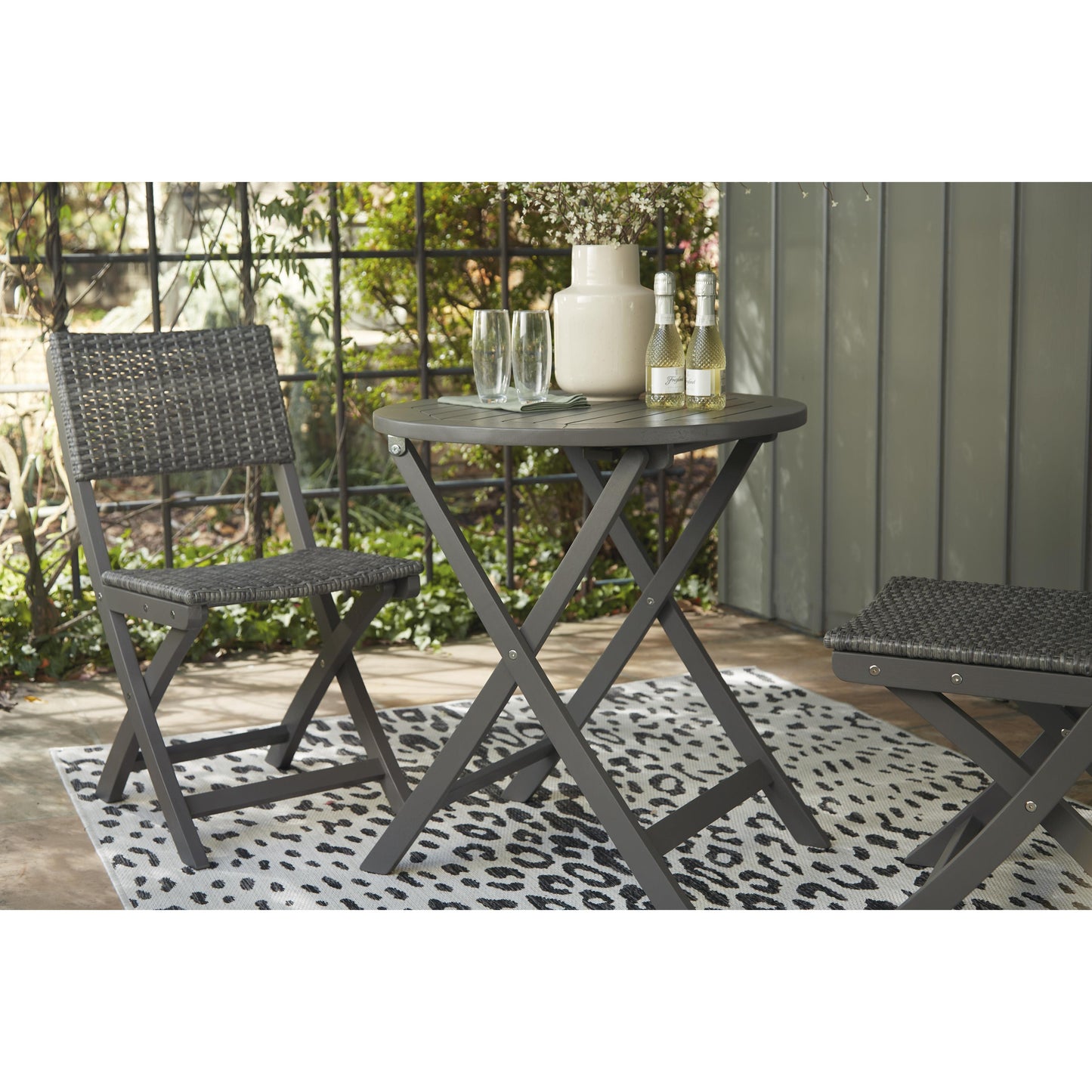 Signature Design by Ashley Outdoor Dining Sets 3-Piece P201-050 IMAGE 10