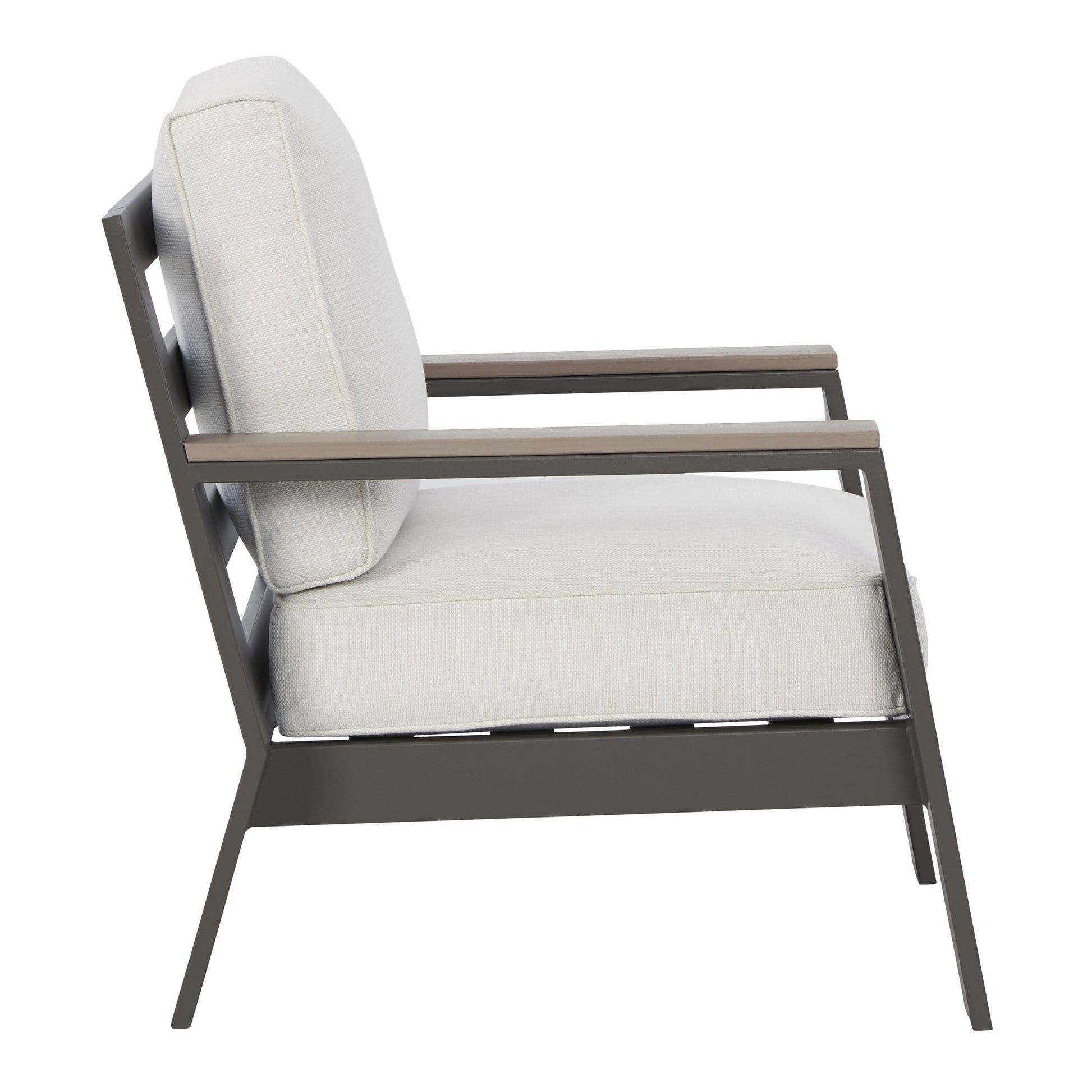 Signature Design by Ashley Outdoor Seating Lounge Chairs P514-820 IMAGE 3