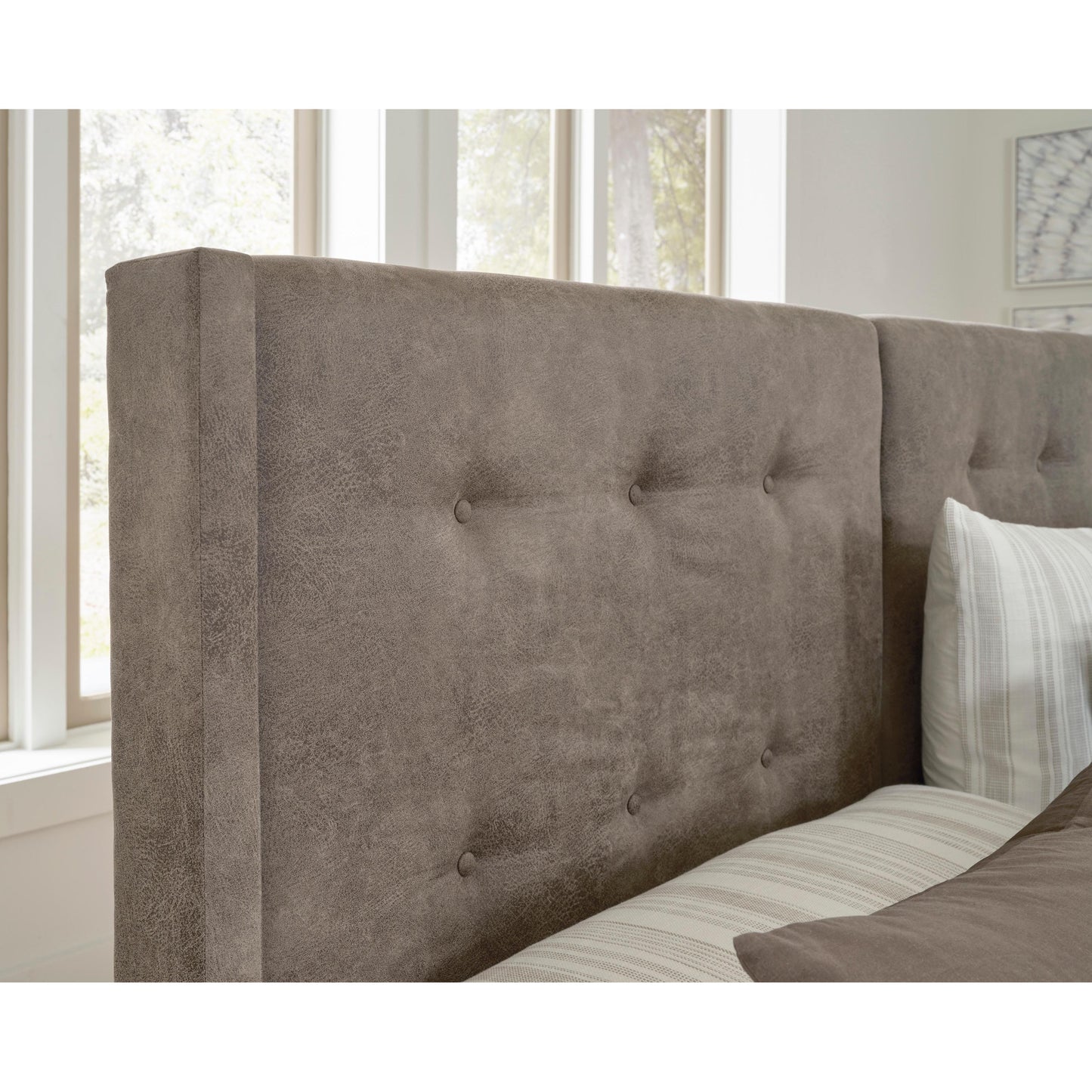 Signature Design by Ashley Wittland California King Upholstered Panel Bed B374-58/B374-95 IMAGE 6