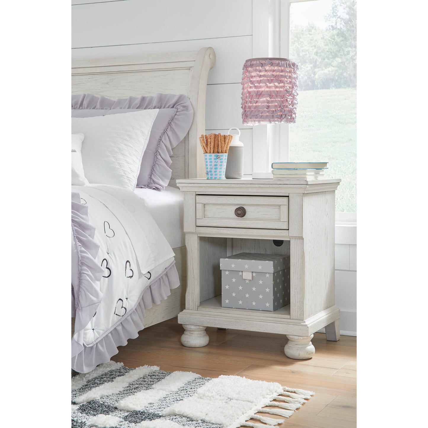 Signature Design by Ashley Robbinsdale 1-Drawer Nightstand B742-91 IMAGE 5