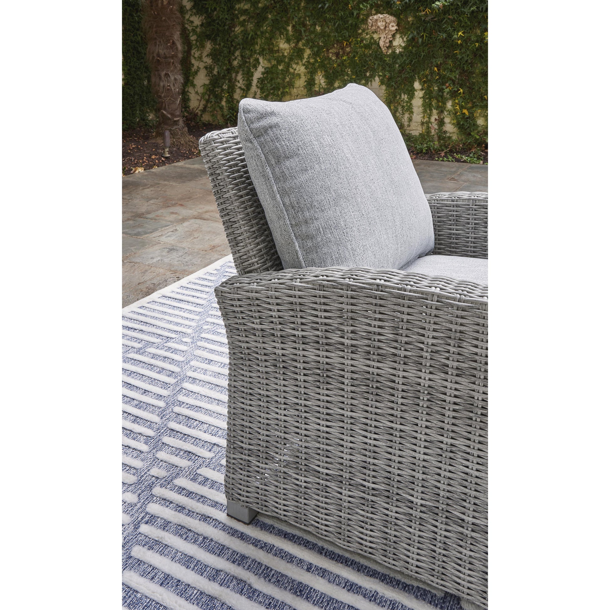 Signature Design by Ashley Outdoor Seating Lounge Chairs P439-820 IMAGE 6