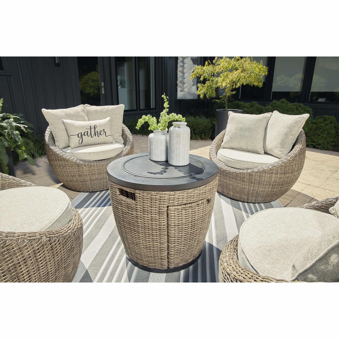 Signature Design by Ashley Danson P505-821 Swivel Lounge with Cushion | American Furniture of Slidell