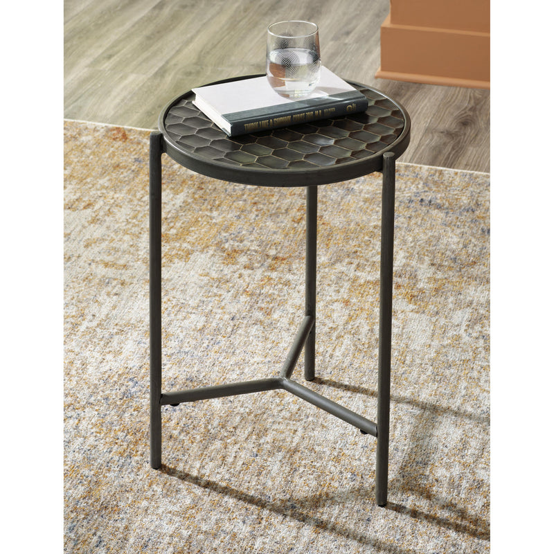 Signature Design by Ashley Doraley End Table T793-6 IMAGE 4