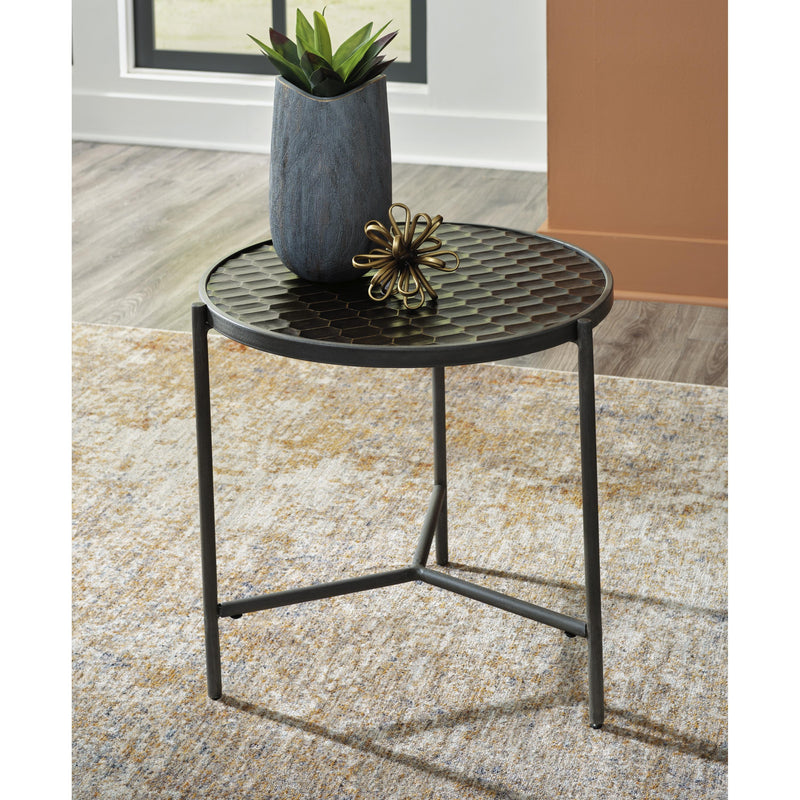 Signature Design by Ashley Doraley End Table T793-7 IMAGE 4