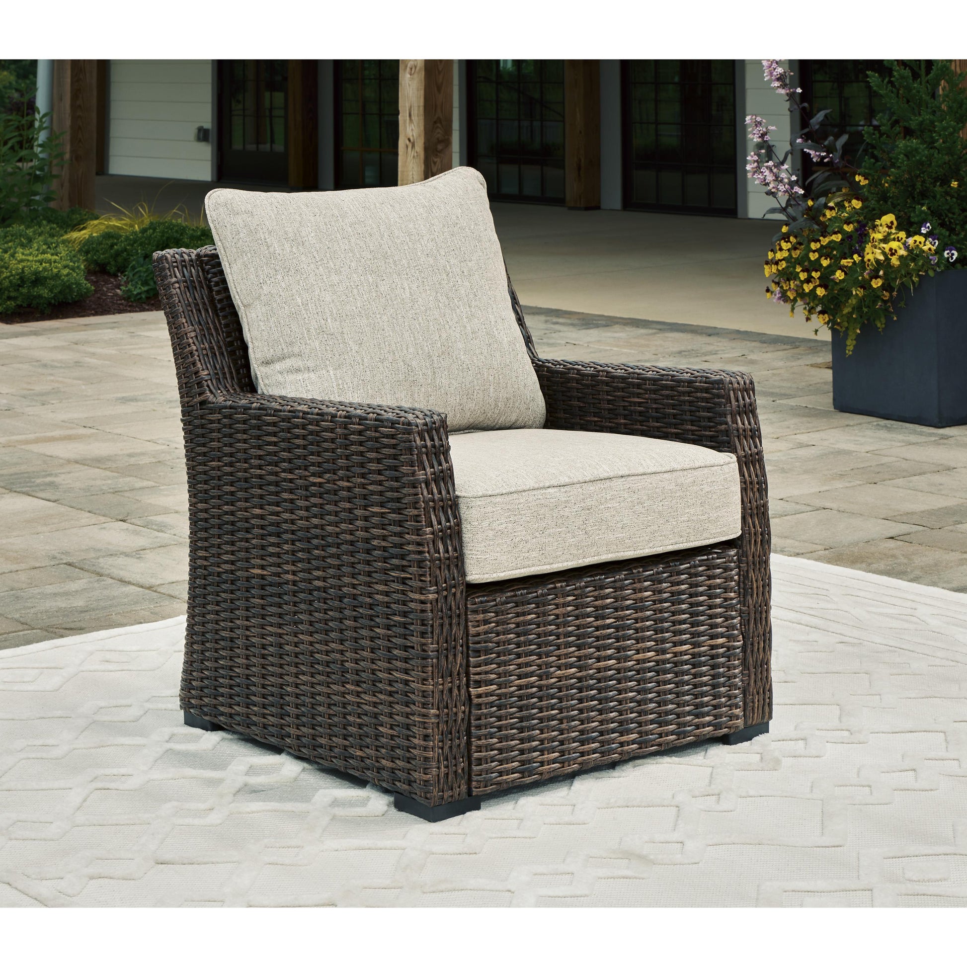Signature Design by Ashley Outdoor Seating Lounge Chairs P465-820 IMAGE 5