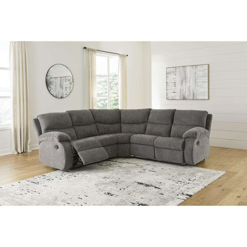 Signature Design by Ashley Museum Reclining Fabric 2 pc Sectional 8180748/8180750 IMAGE 3