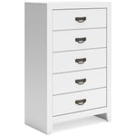 Signature Design by Ashley Binterglen B427-46 Five Drawer Chest IMAGE 1
