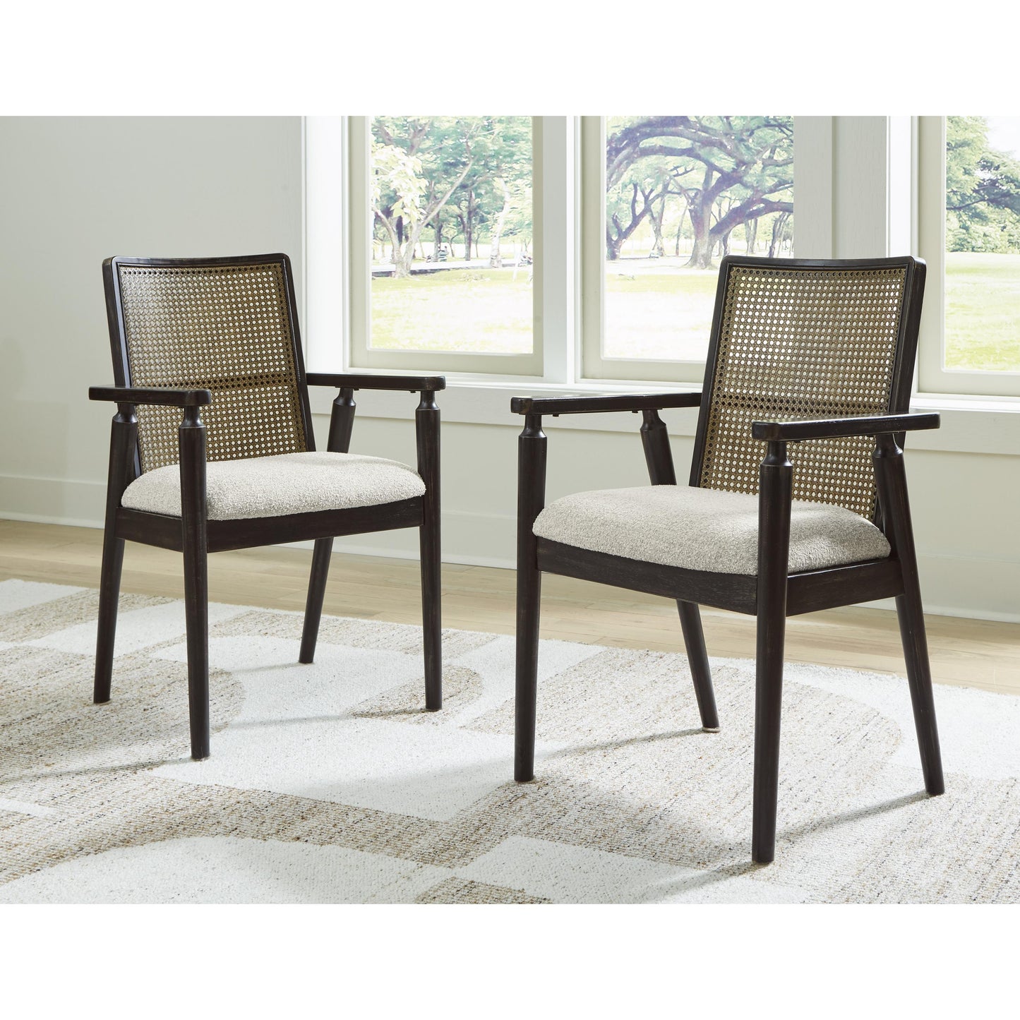 Signature Design by Ashley Galliden D841-02A Dining Upholstered 