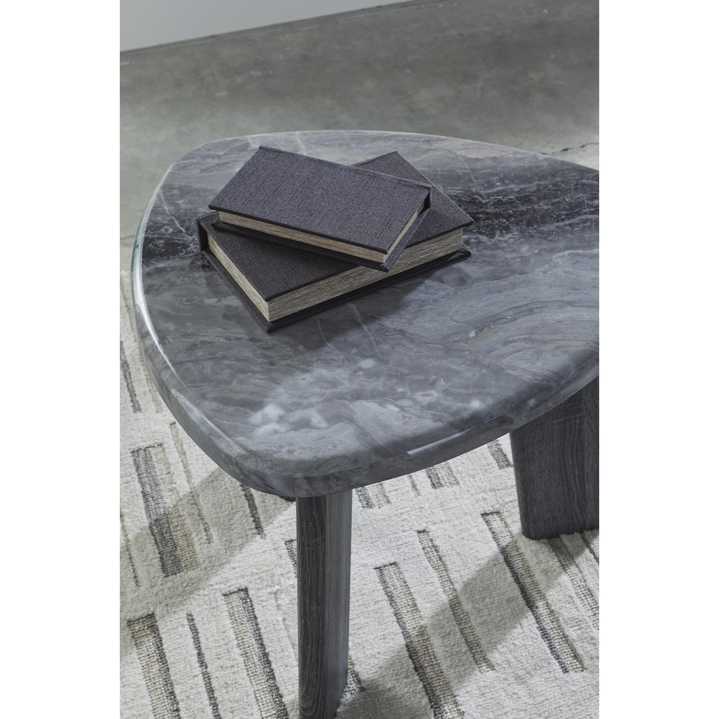 Signature Design by Ashley Bluebond Occasional Table Set T390-13 IMAGE 5