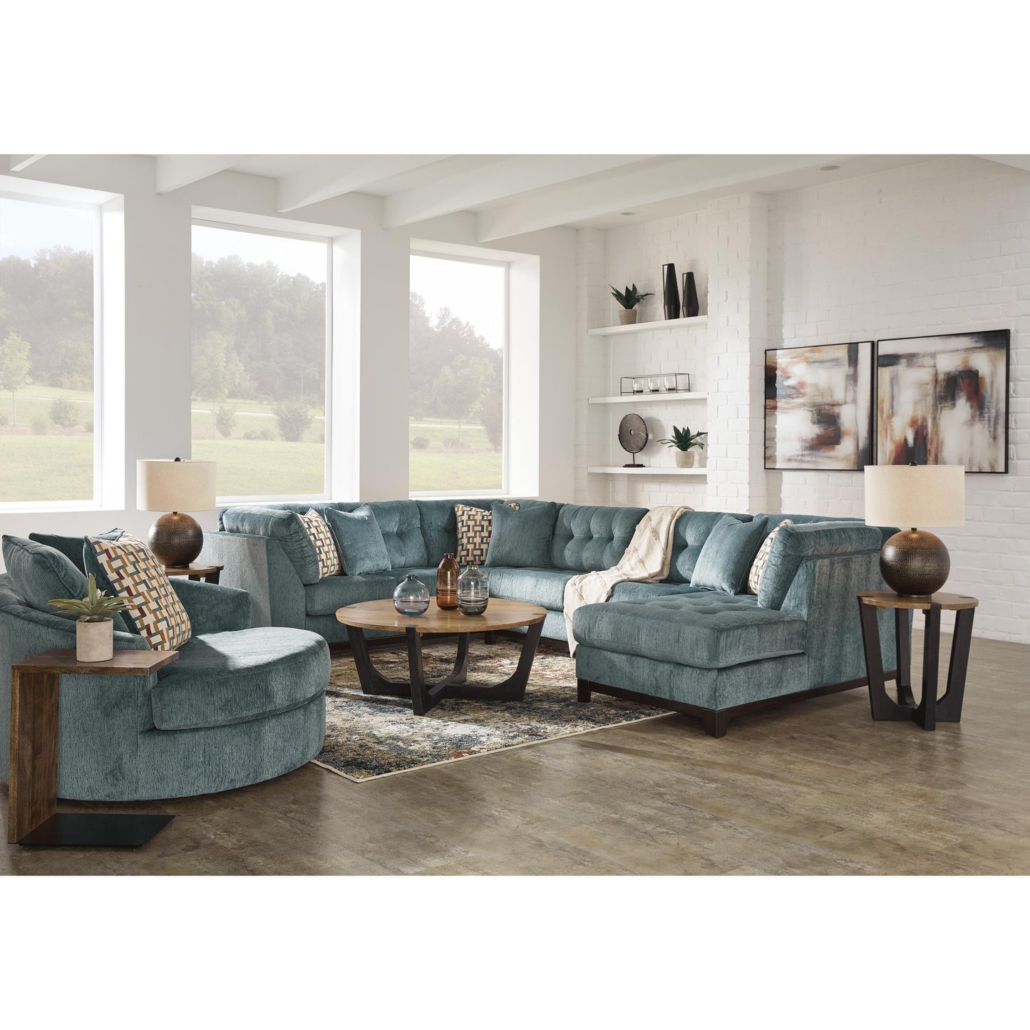 Ashley Laylabrook 9220621 Oversized Swivel Accent Chair IMAGE 6